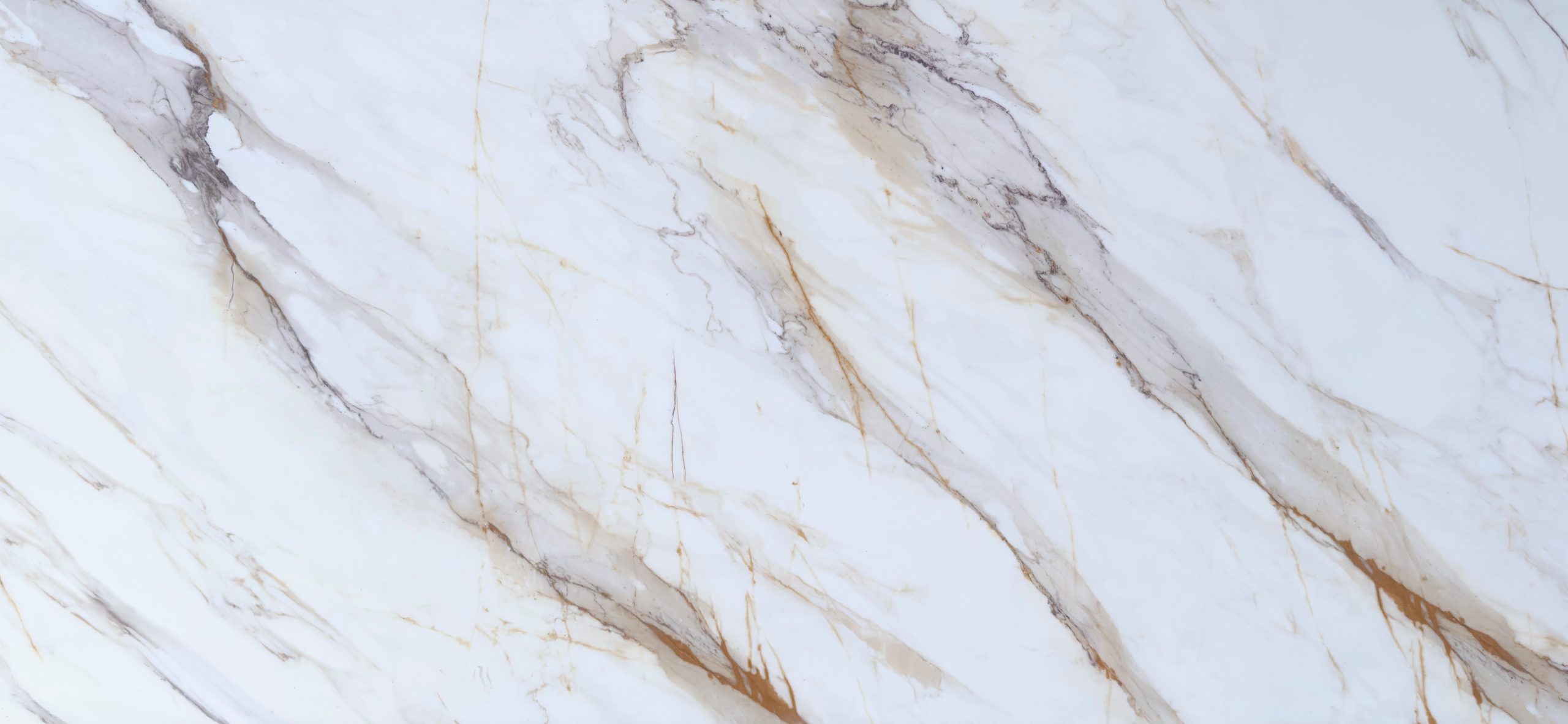 Textura de cuarzo impreso Calacatta Aurea Creastone Fusión con diseño tipo mármol calacatta