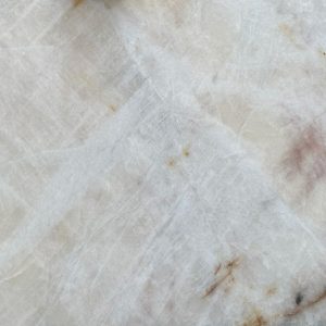 Placa completa de Creastone Ultracompacto Armani Grigio en tono gris con vetas suaves lista para fabricación de cubiertas y revestimientos